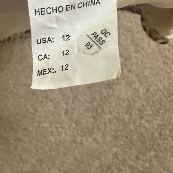 Bathing suit top - Picture 3 of 4